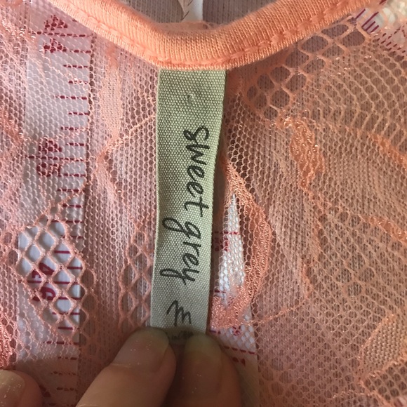 Stitch Fix Sweet Gray Top - Picture 7 of 7